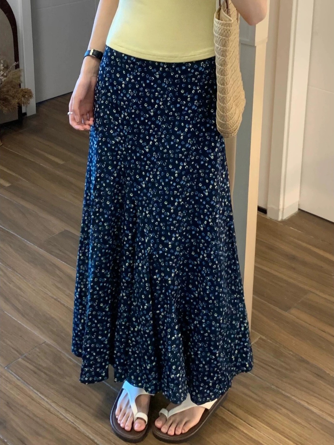 Saia Midi Plus Size com Estamp - Midi Skirt Floral avaliação e preço