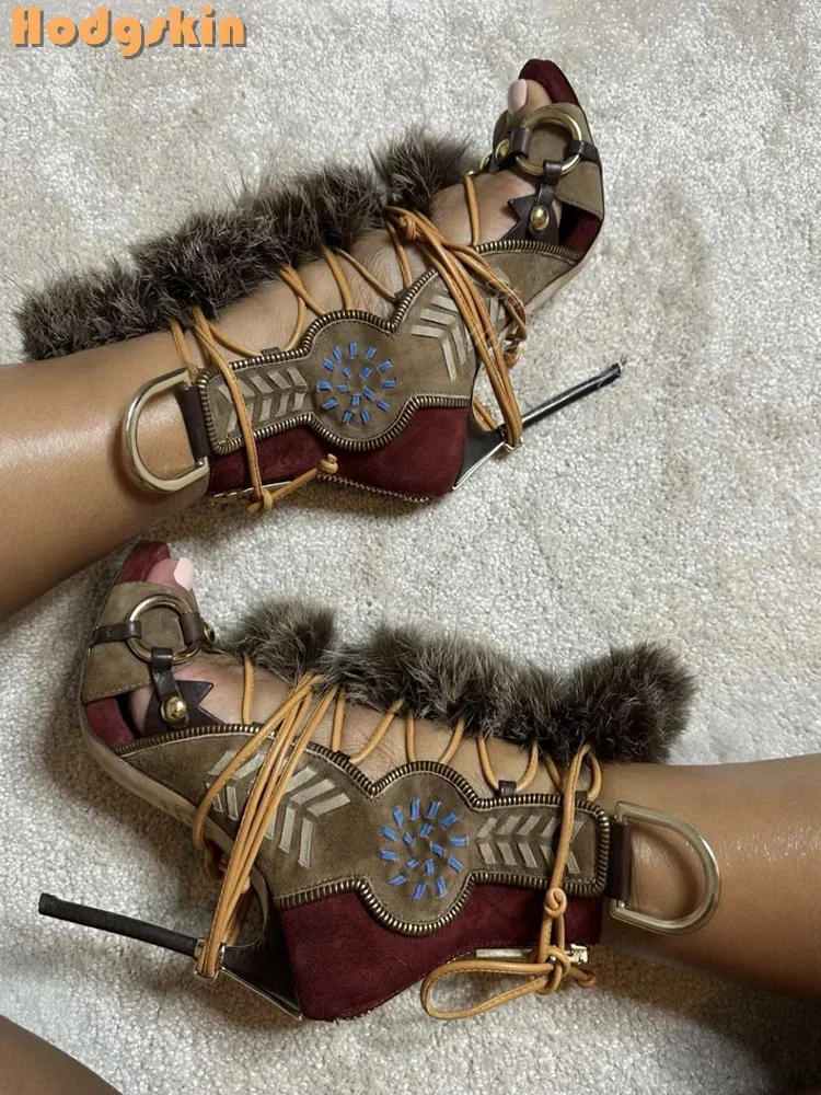 Sandálias de Salto Alto Femini - Sandal Strappy Heeled avaliação e preço